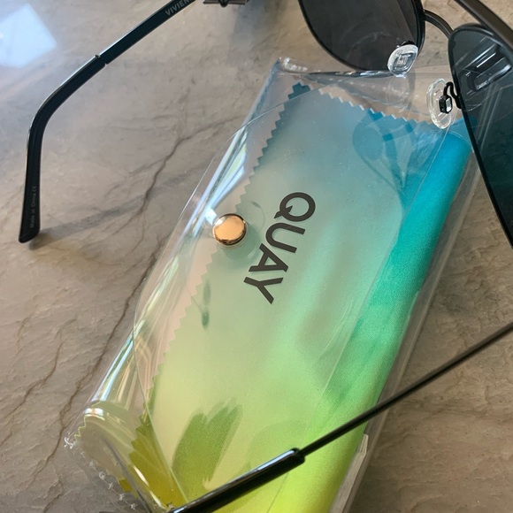 Quay sunglasses - Picture 3 of 5